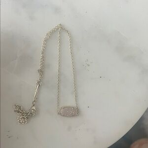 Kendra Scott necklace